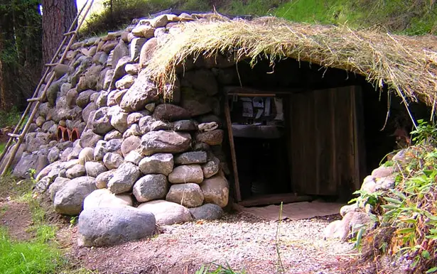 How to Build a Hobbit House
